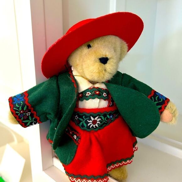Muffy VanderBear Vintage Tyrolean Folk Bear - Picture 1 of 3